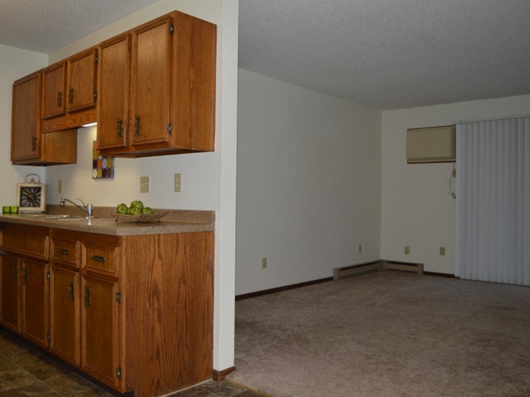 Long Island Apartments | 2 Bedroom | Kitchen | Living Room